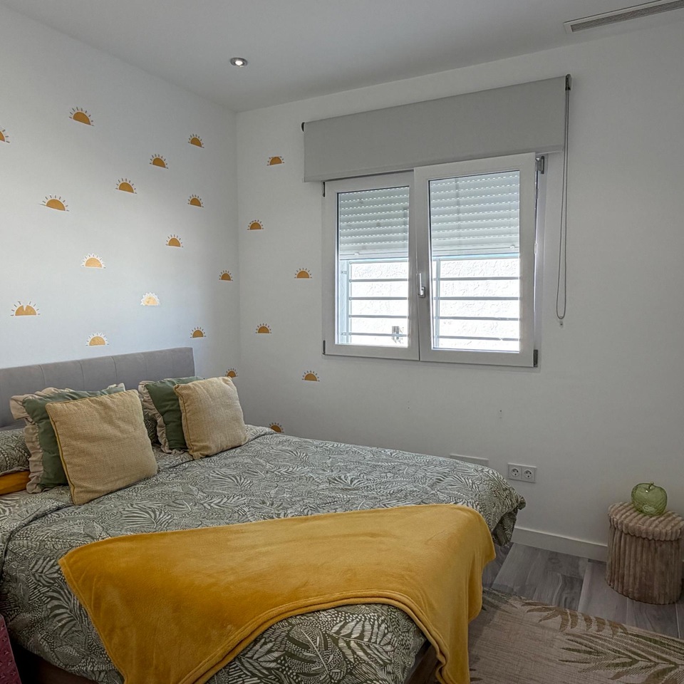 For sale - 4 Bedroom 3 Bathroom Villa in Algorfa -  - Alicante
