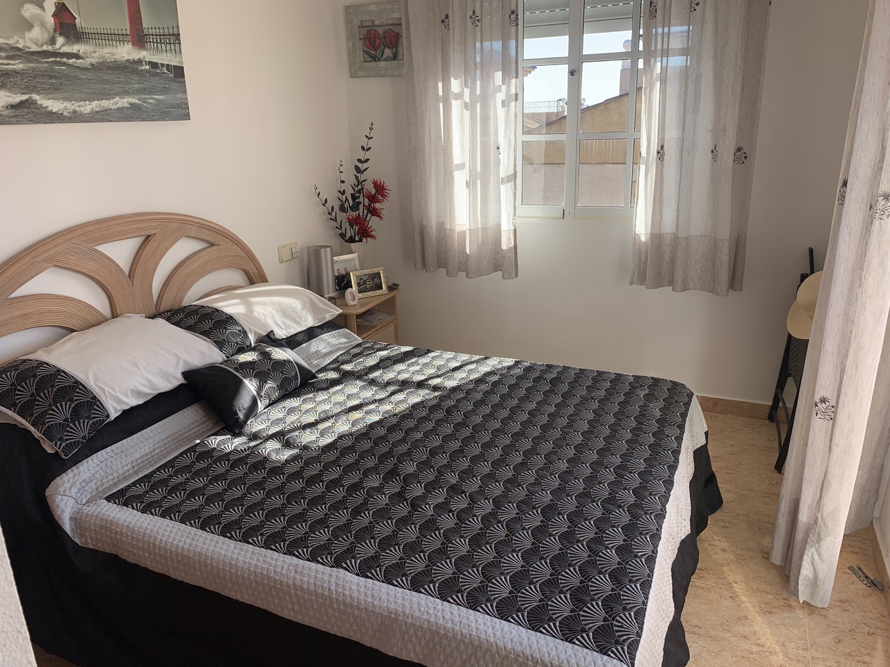 For sale - 3 Bedroom 2 Bathroom Villa in Villamartin, Orihuela Costa -  - Alicante