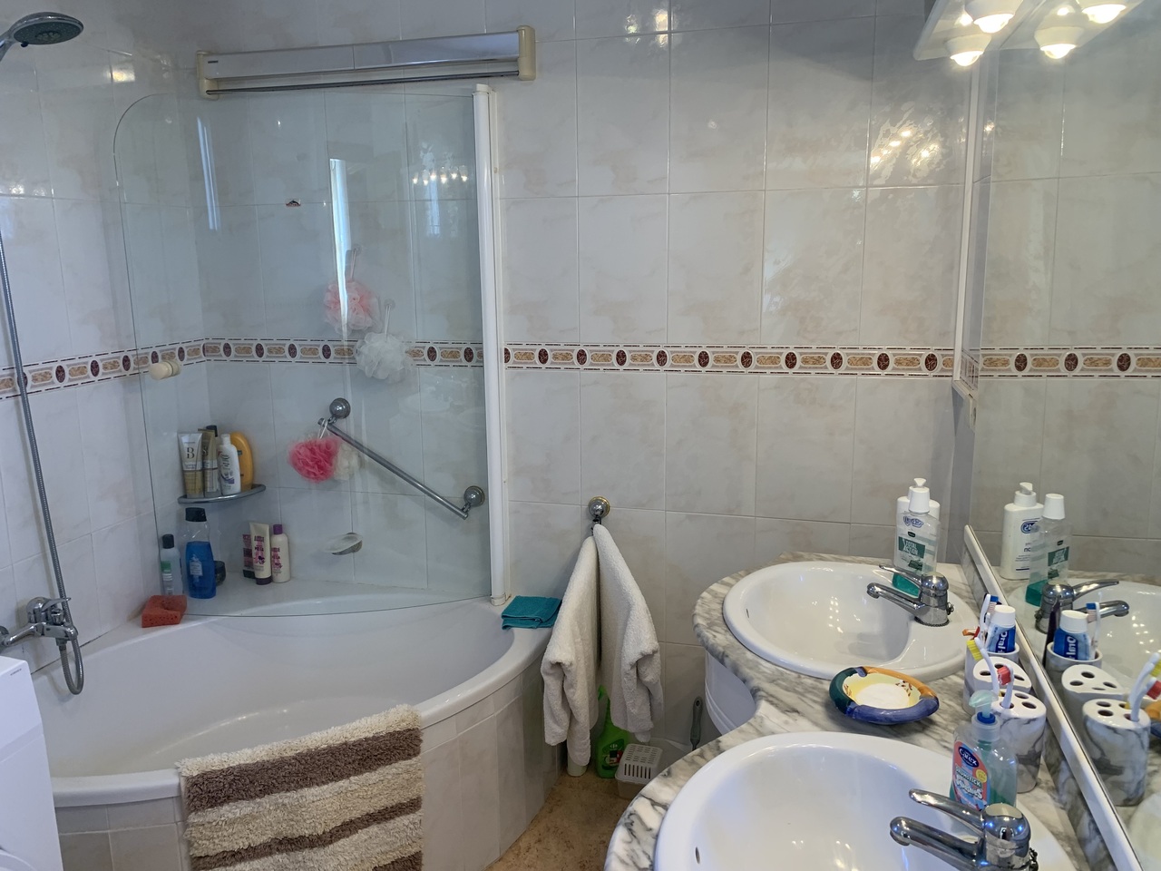 For sale - 3 Bedroom 2 Bathroom Villa in Villamartin, Orihuela Costa -  - Alicante