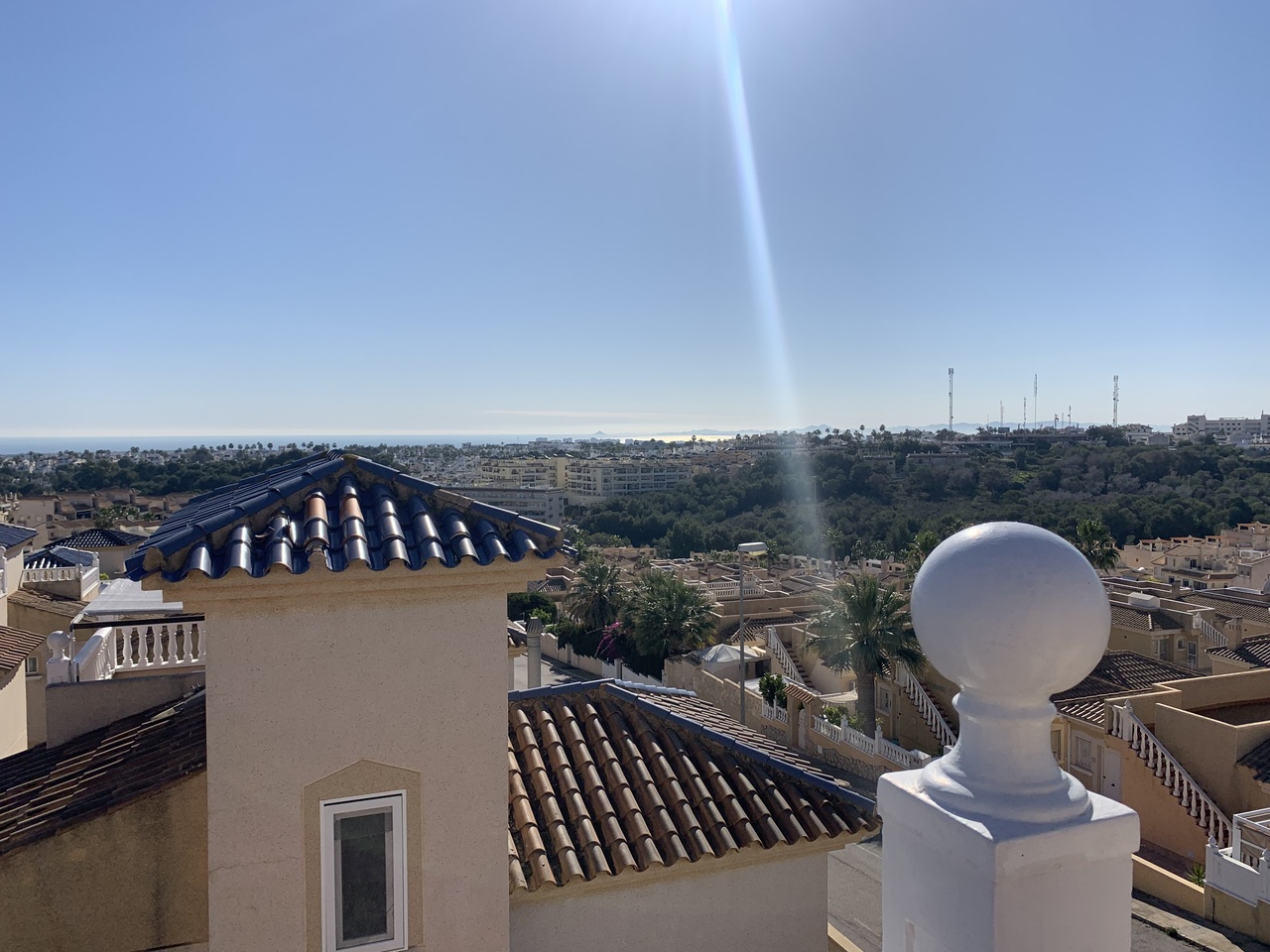 For sale - 3 Bedroom 2 Bathroom Villa in Villamartin, Orihuela Costa -  - Alicante