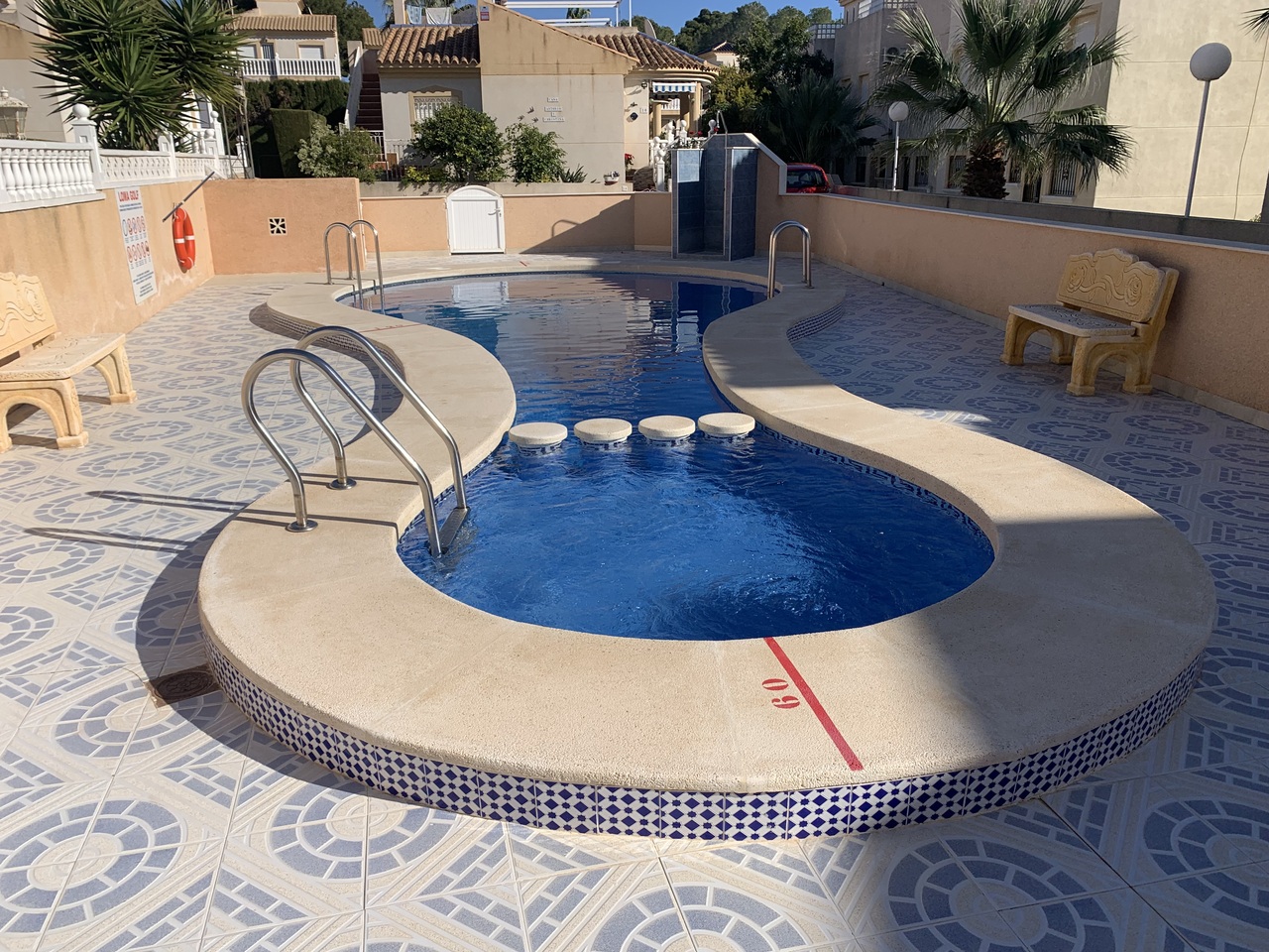 For sale - 3 Bedroom 2 Bathroom Villa in Villamartin, Orihuela Costa -  - Alicante