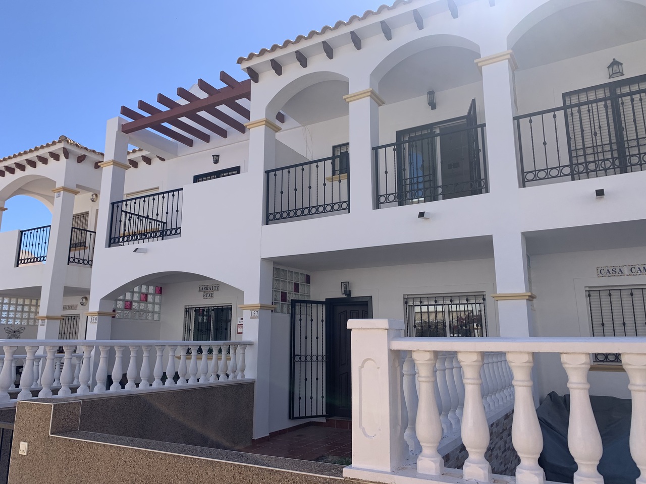 For sale - 2 Bedroom 1 Bathroom Town House in Punta Prima -  - Alicante