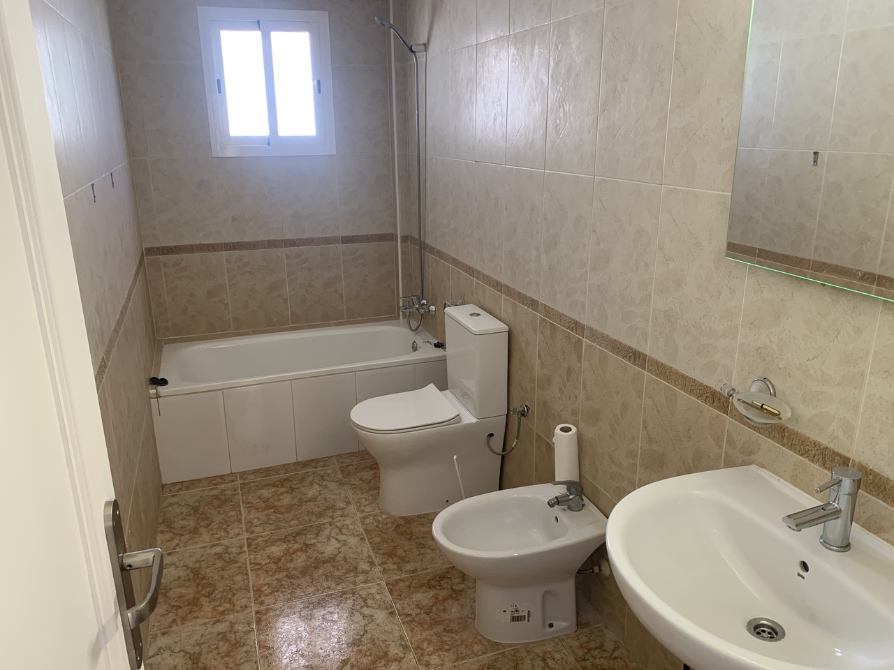 For sale - 2 Bedroom 1 Bathroom Town House in Punta Prima -  - Alicante