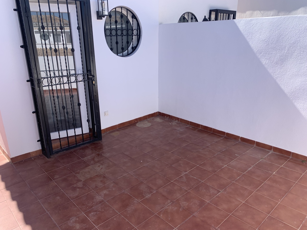 For sale - 2 Bedroom 1 Bathroom Town House in Punta Prima -  - Alicante