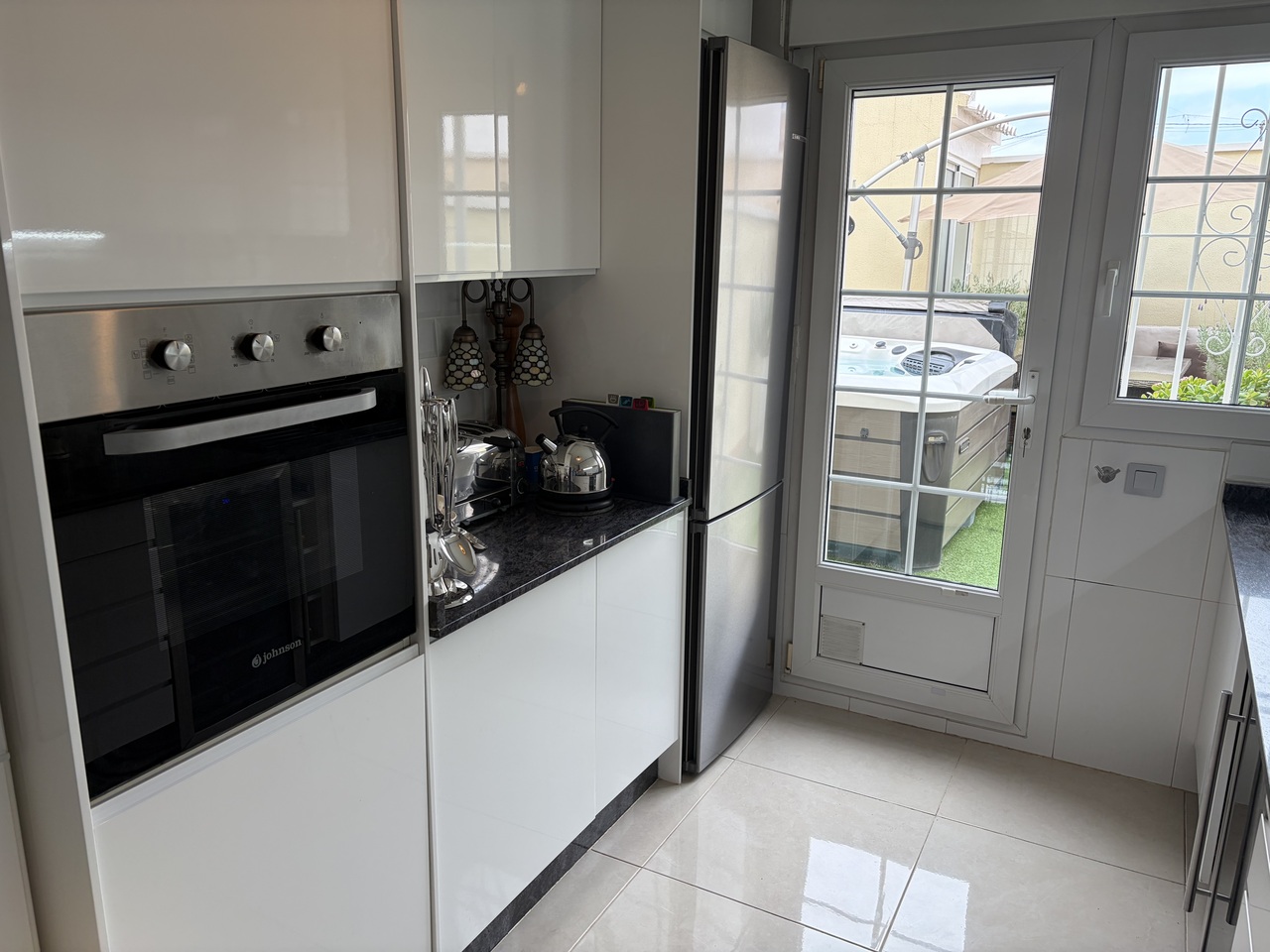 For sale - 3 Bedroom 3 Bathroom Town House in Heredades -  - Alicante