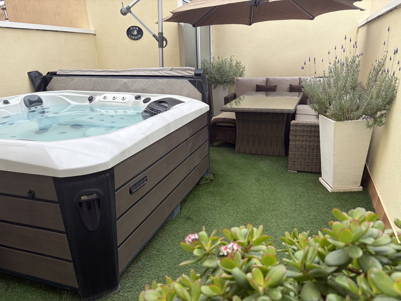For sale - 3 Bedroom 3 Bathroom Town House in Heredades -  - Alicante