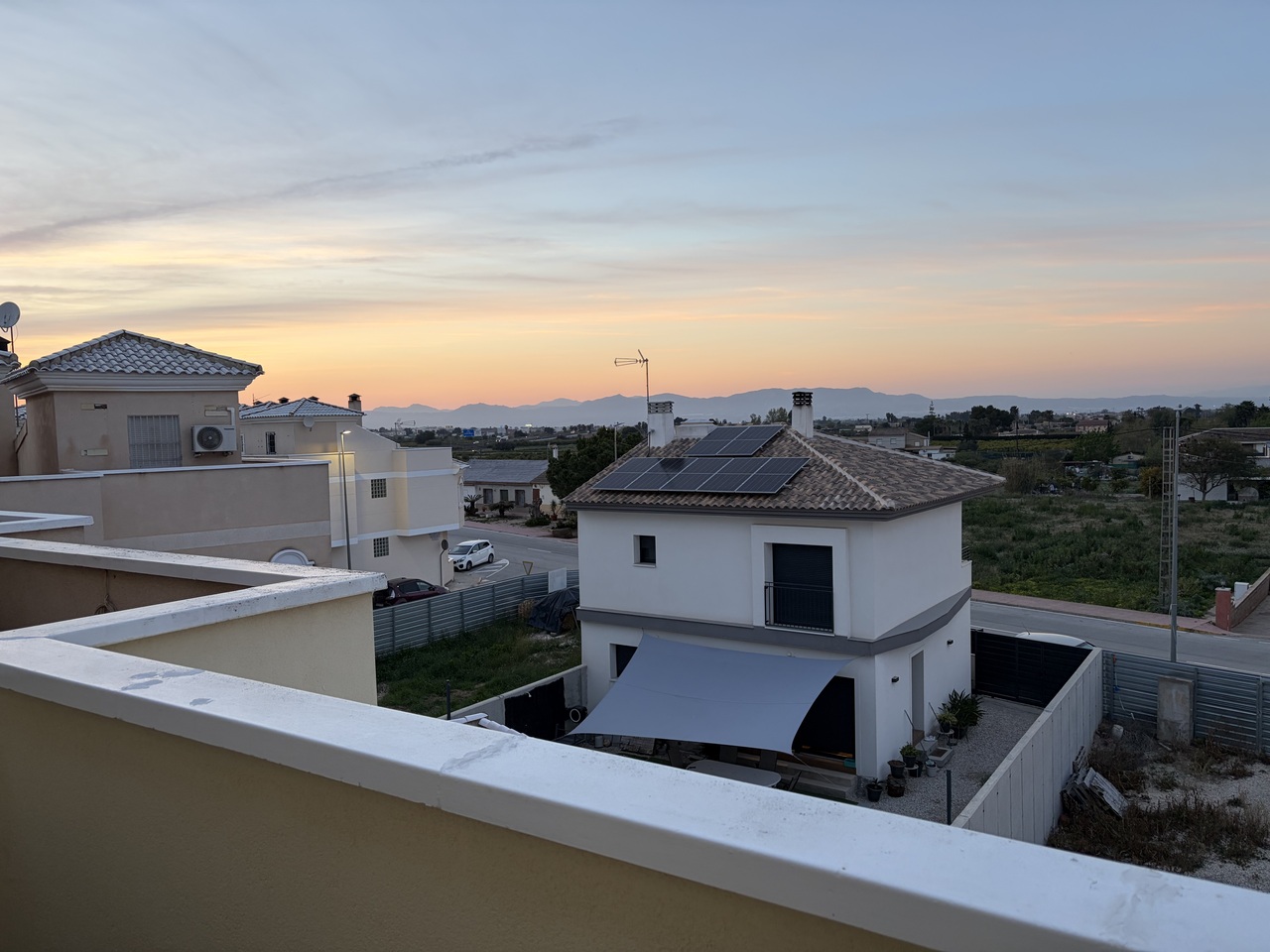 For sale - 3 Bedroom 3 Bathroom Town House in Heredades -  - Alicante