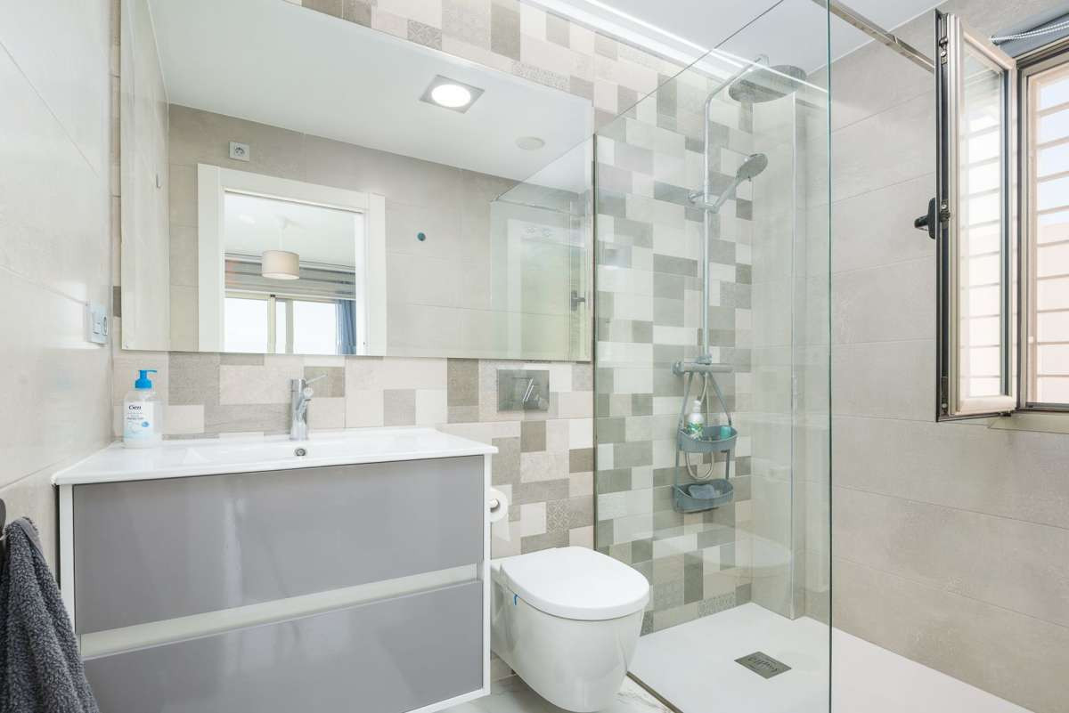 For sale - 3 Bedroom 3 Bathroom House - Detached Villa in Orihuela - Orihuela Costa  - Alicante