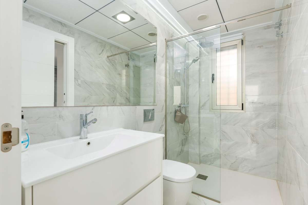 For sale - 3 Bedroom 3 Bathroom House - Detached Villa in Orihuela - Orihuela Costa  - Alicante