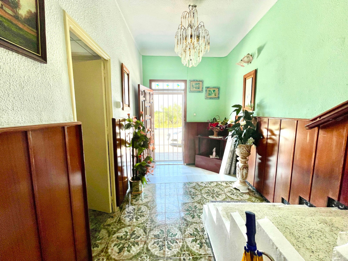 For sale - 4 Bedroom 2 Bathroom House - Townhouse in Almoradi - Almoradi Centro  - Alicante