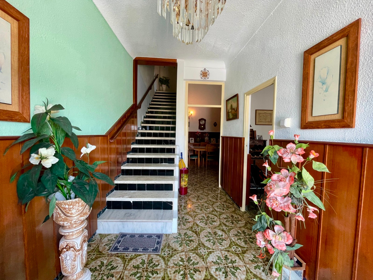 For sale - 4 Bedroom 2 Bathroom House - Townhouse in Almoradi - Almoradi Centro  - Alicante