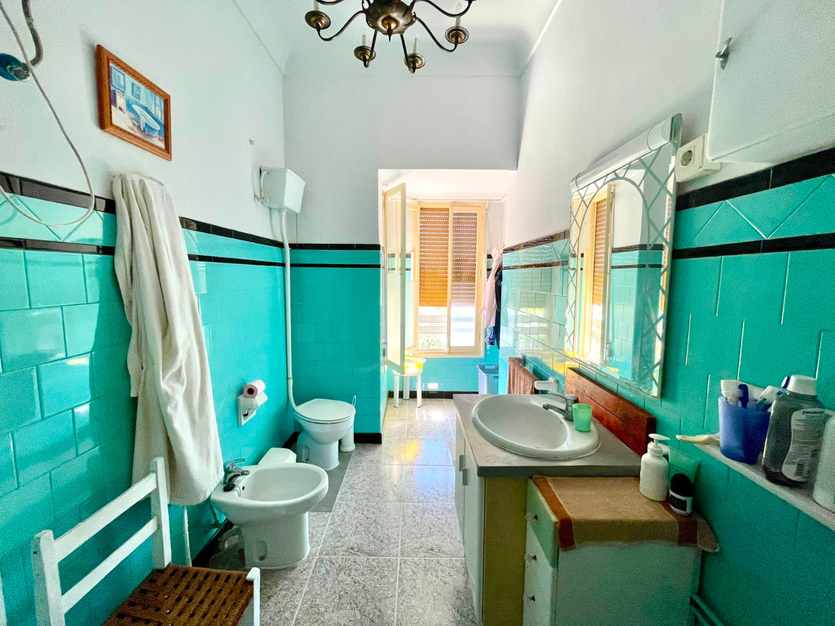 For sale - 4 Bedroom 2 Bathroom House - Townhouse in Almoradi - Almoradi Centro  - Alicante