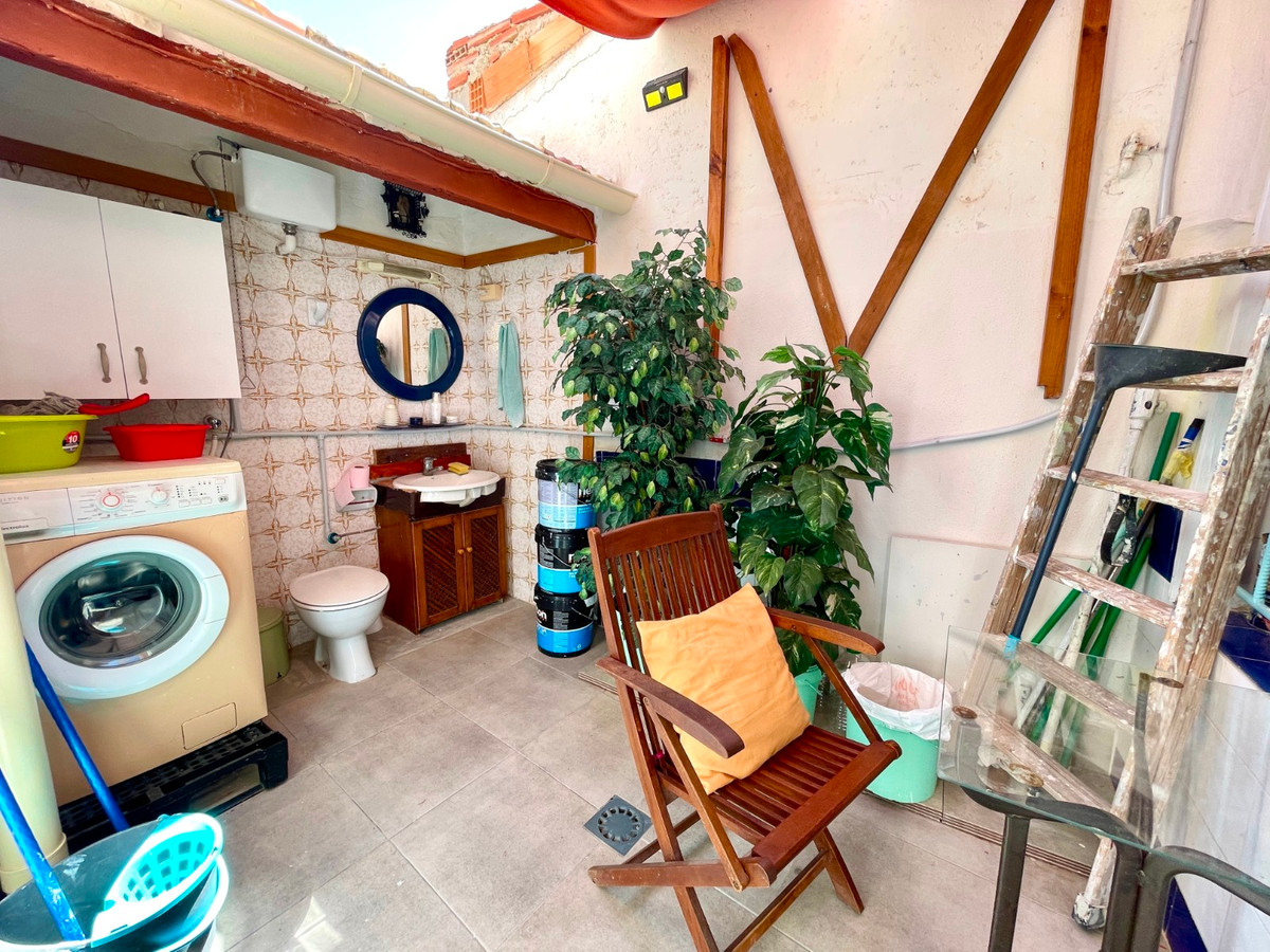 For sale - 4 Bedroom 2 Bathroom House - Townhouse in Almoradi - Almoradi Centro  - Alicante