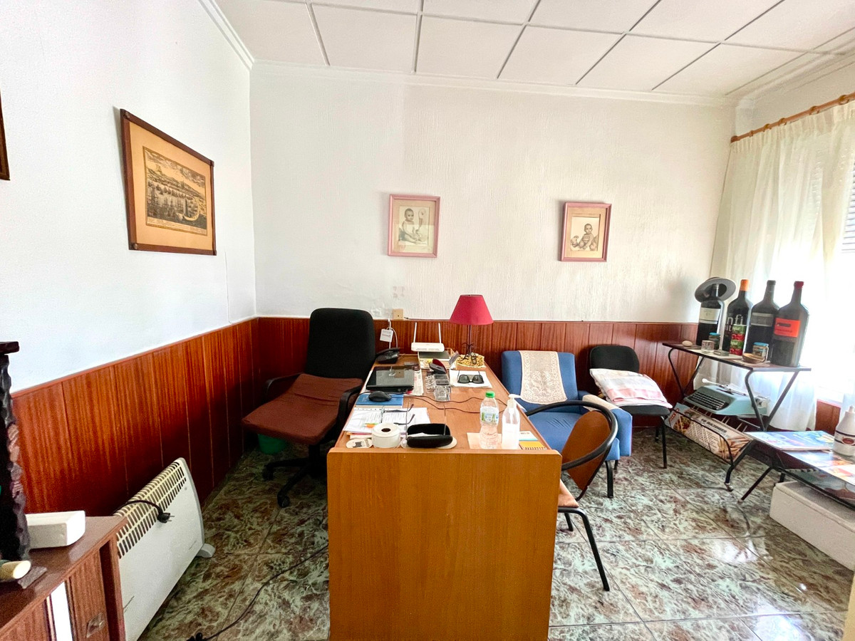 For sale - 4 Bedroom 2 Bathroom House - Townhouse in Almoradi - Almoradi Centro  - Alicante