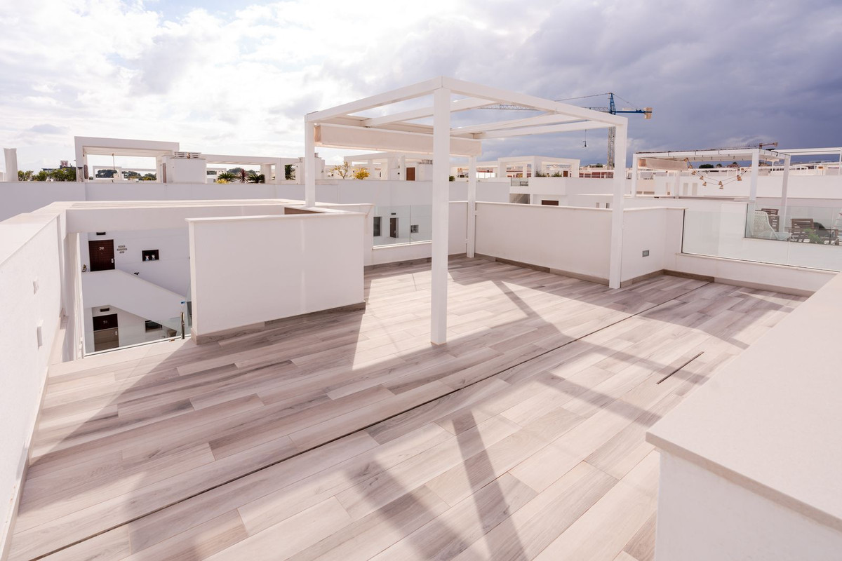 For sale - 4 Bedroom 4 Bathroom House - Detached Villa in Orihuela - Los Balcones  - Alicante