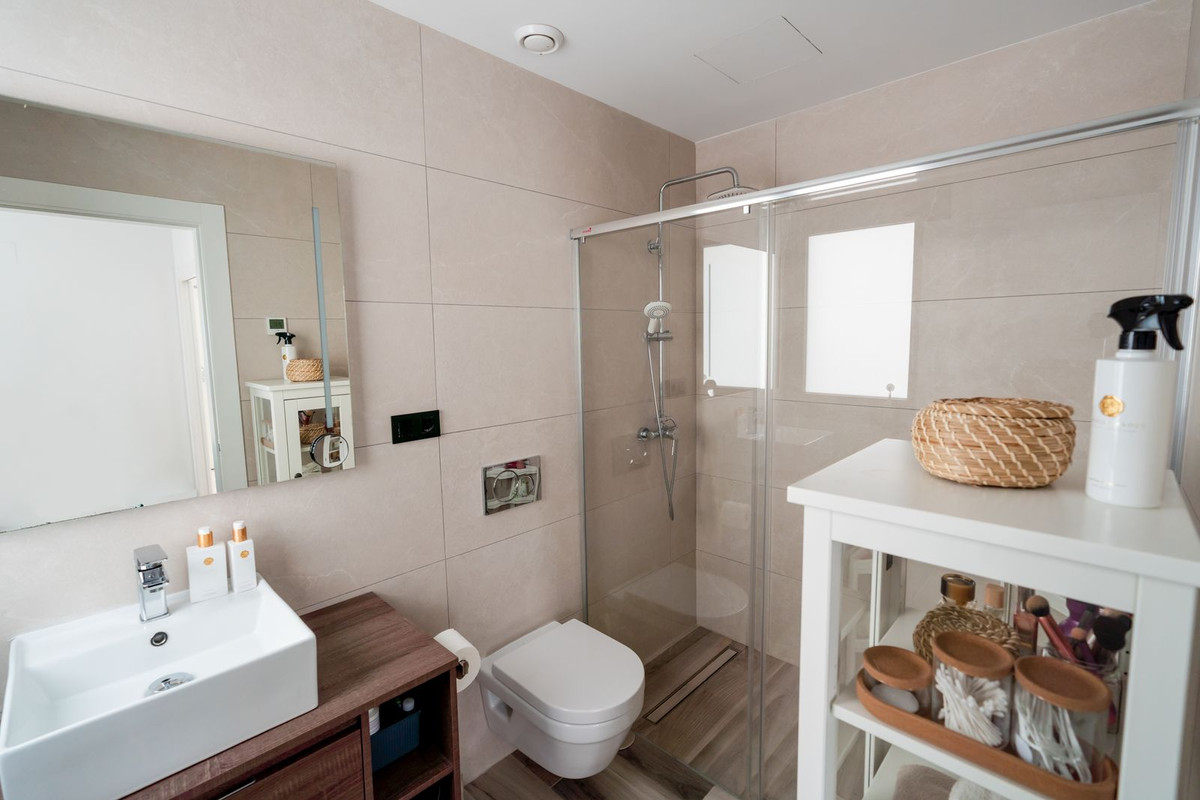 For sale - 4 Bedroom 4 Bathroom House - Detached Villa in Orihuela - Los Balcones  - Alicante