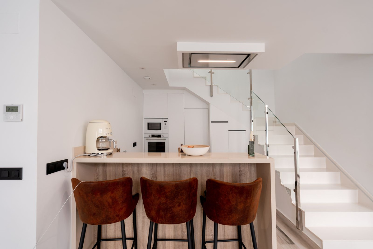 For sale - 4 Bedroom 4 Bathroom House - Detached Villa in Orihuela - Los Balcones  - Alicante