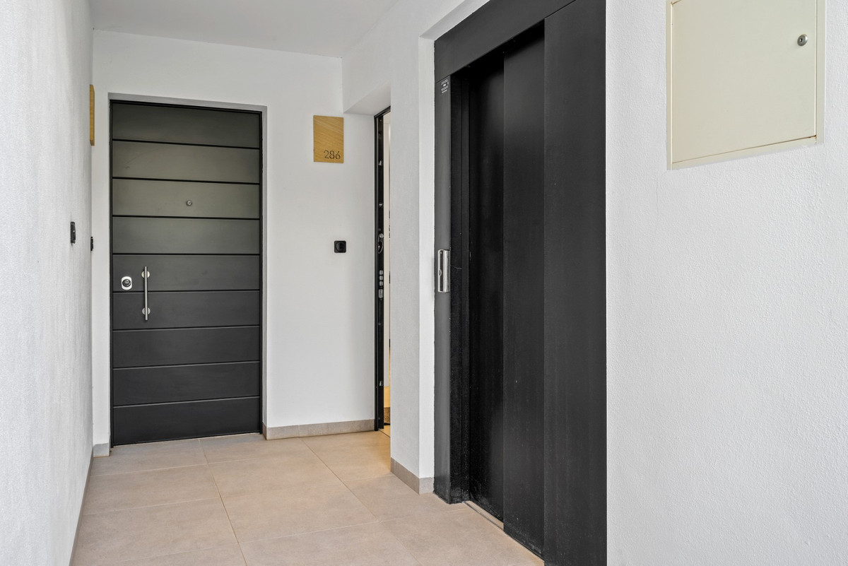 For sale - 2 Bedroom 2 Bathroom Apartment - Ground Floor Apartment in Orihuela - Villamartin  - Alicante