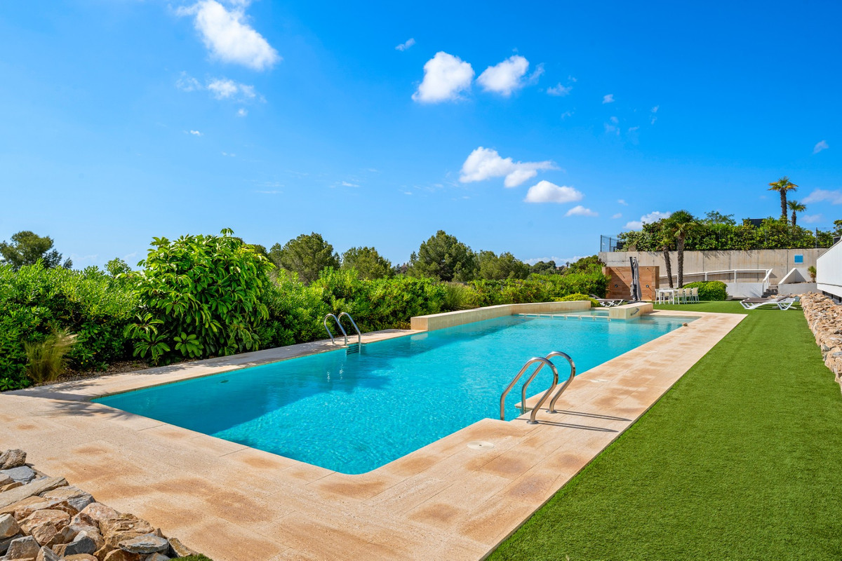 For sale - 2 Bedroom 2 Bathroom Apartment - Ground Floor Apartment in Orihuela - Villamartin  - Alicante