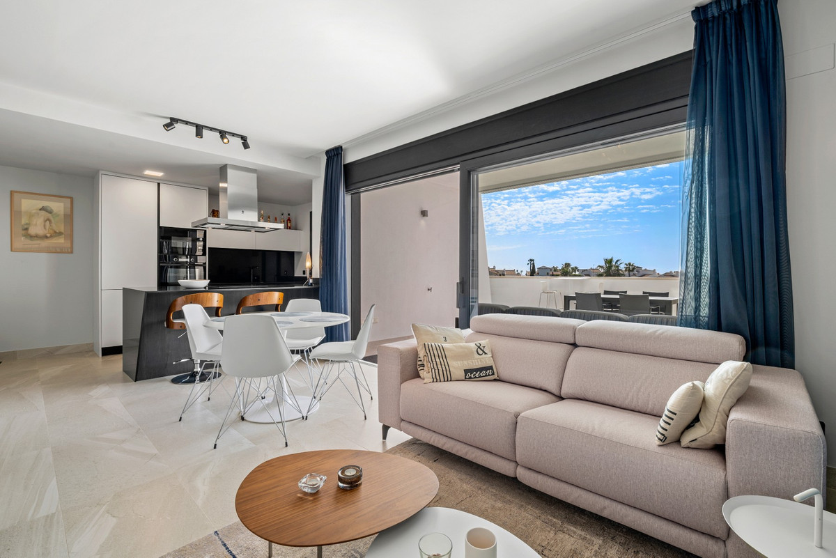 For sale - 2 Bedroom 2 Bathroom Apartment - Ground Floor Apartment in Orihuela - Villamartin  - Alicante