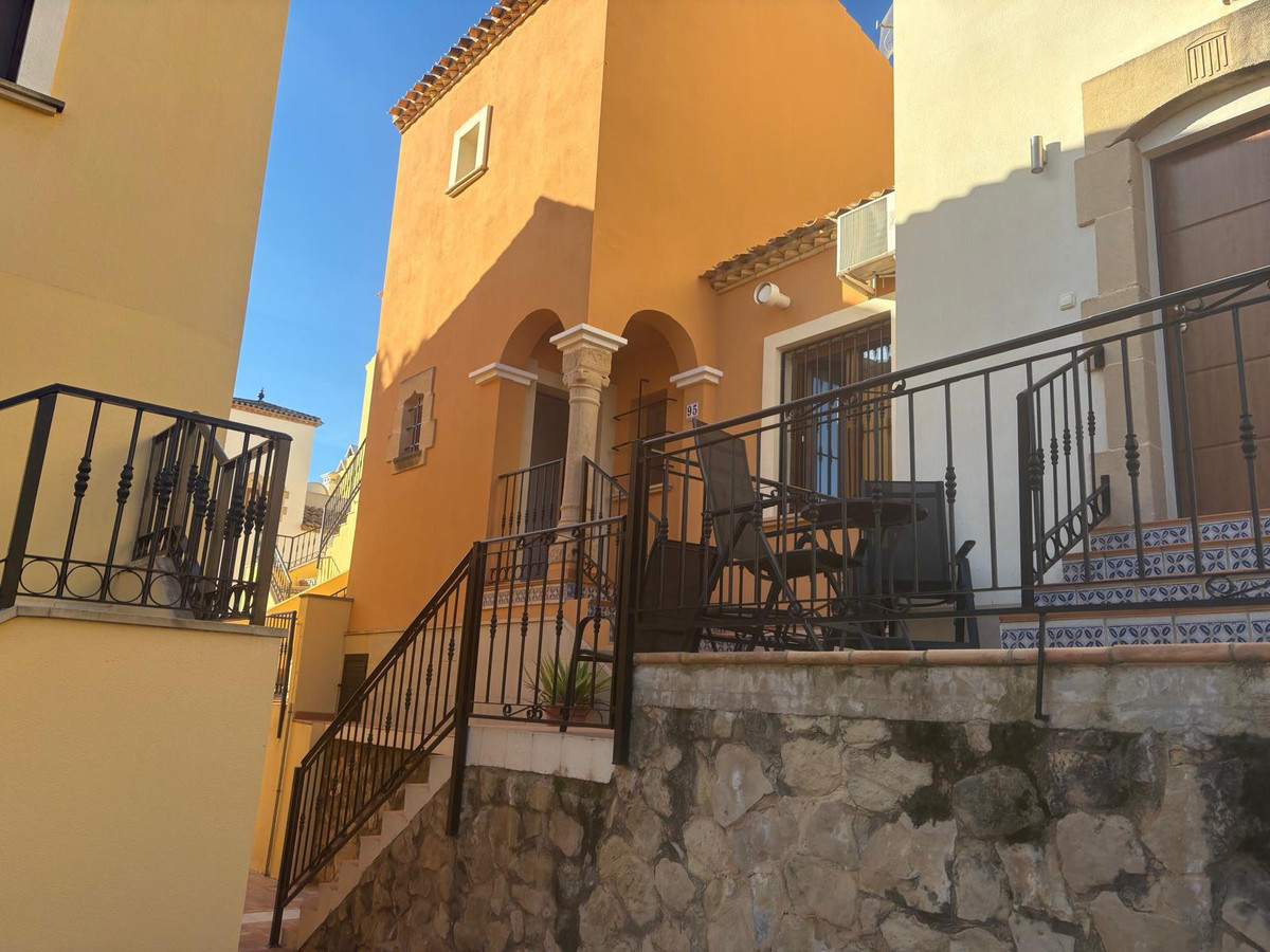 For sale - 3 Bedroom 2 Bathroom House - Townhouse in Algorfa - La Finca Golf  - Alicante