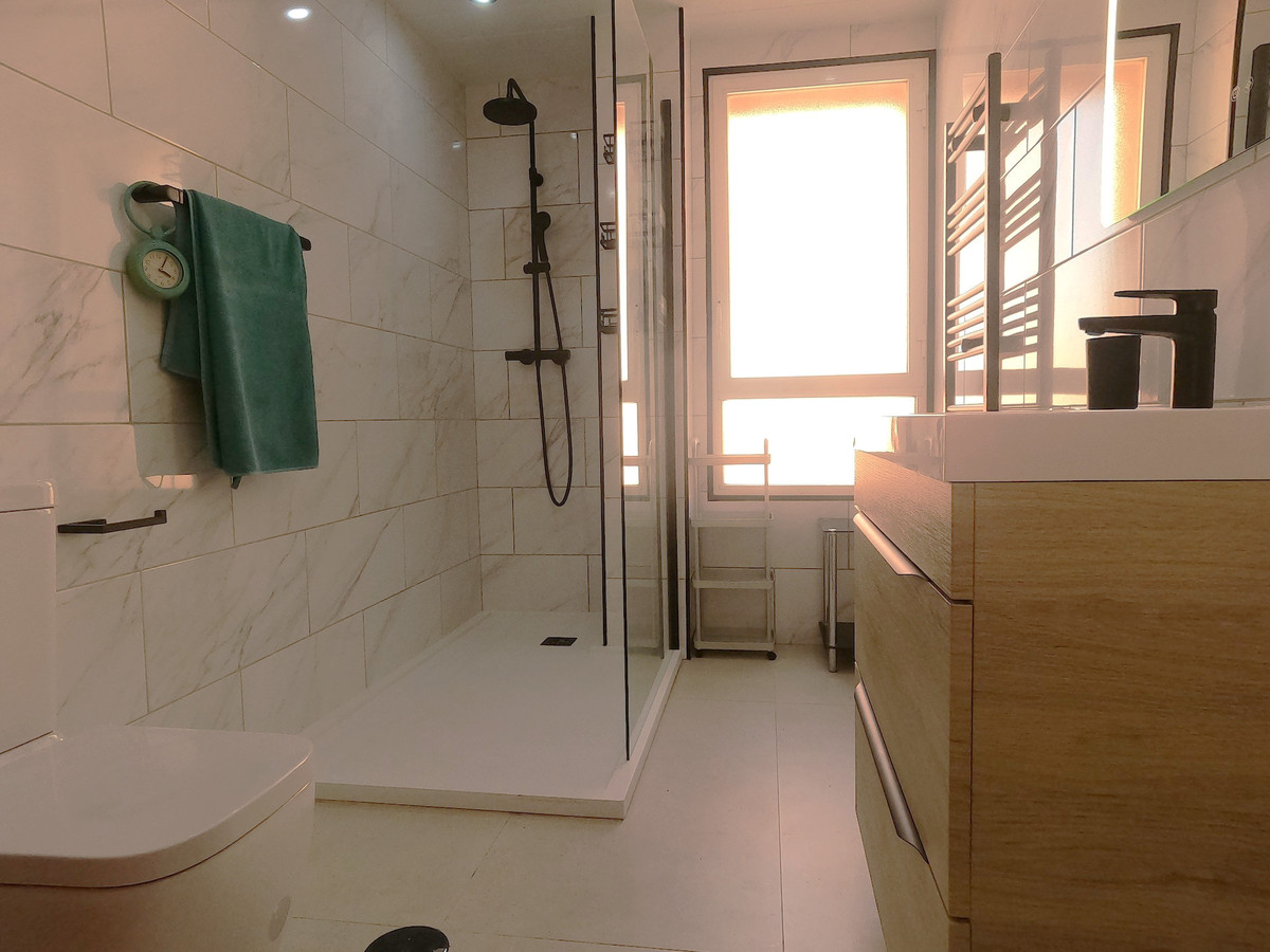 For sale - 2 Bedroom 1 Bathroom Apartment - Top Floor Apartment in Algorfa - Algorfa Centro  - Alicante