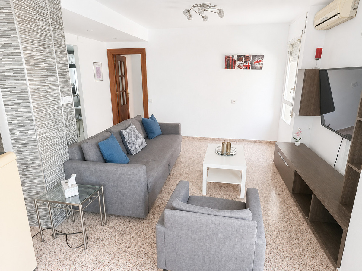 For sale - 2 Bedroom 1 Bathroom Apartment - Top Floor Apartment in Algorfa - Algorfa Centro  - Alicante