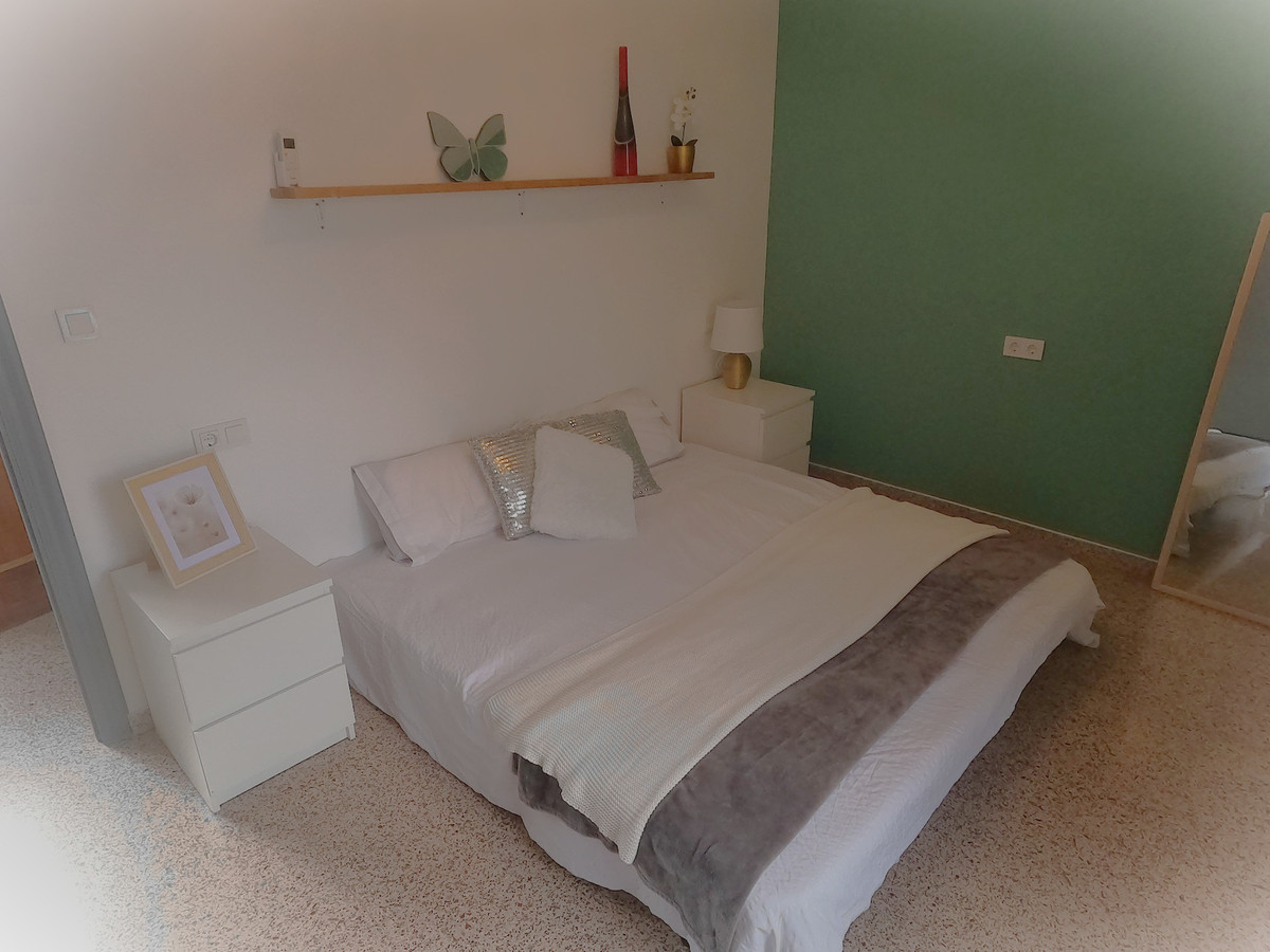 For sale - 2 Bedroom 1 Bathroom Apartment - Top Floor Apartment in Algorfa - Algorfa Centro  - Alicante