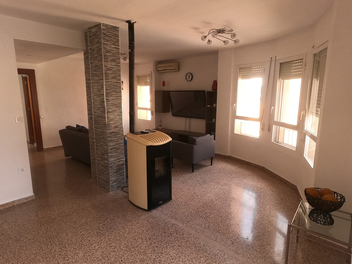 For sale - 2 Bedroom 1 Bathroom Apartment - Top Floor Apartment in Algorfa - Algorfa Centro  - Alicante