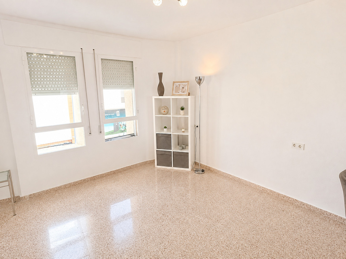 For sale - 2 Bedroom 1 Bathroom Apartment - Top Floor Apartment in Algorfa - Algorfa Centro  - Alicante