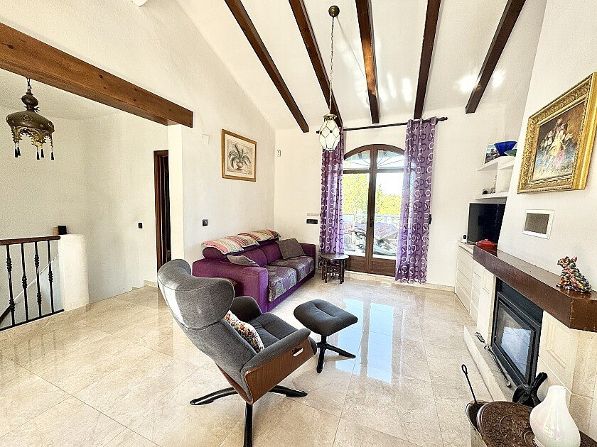 For sale - 4 Bedroom 2 Bathroom House - Detached Villa in Orihuela - Villamartin  - Alicante