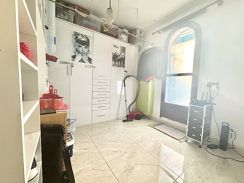 For sale - 4 Bedroom 2 Bathroom House - Detached Villa in Orihuela - Villamartin  - Alicante