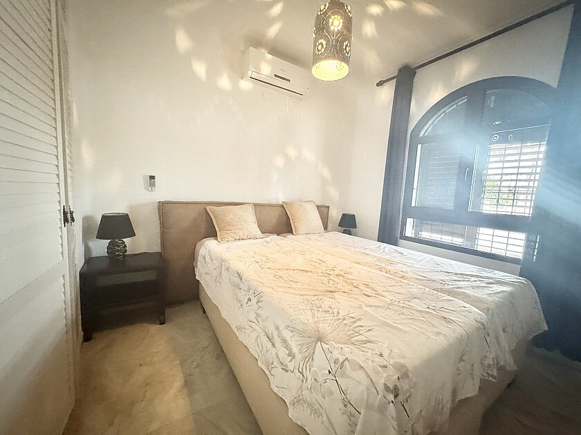 For sale - 4 Bedroom 2 Bathroom House - Detached Villa in Orihuela - Villamartin  - Alicante