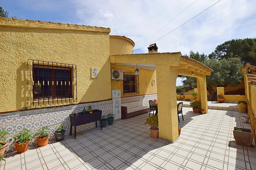 For sale - 6 Bedroom 3 Bathroom House - Detached Villa in Orihuela - Orihuela Costa  - Alicante