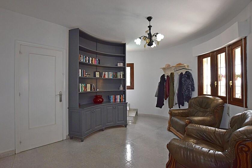 For sale - 6 Bedroom 3 Bathroom House - Detached Villa in Orihuela - Orihuela Costa  - Alicante
