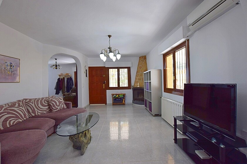 For sale - 6 Bedroom 3 Bathroom House - Detached Villa in Orihuela - Orihuela Costa  - Alicante