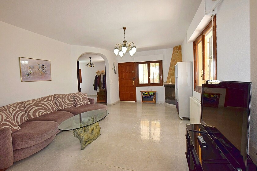 For sale - 6 Bedroom 3 Bathroom House - Detached Villa in Orihuela - Orihuela Costa  - Alicante