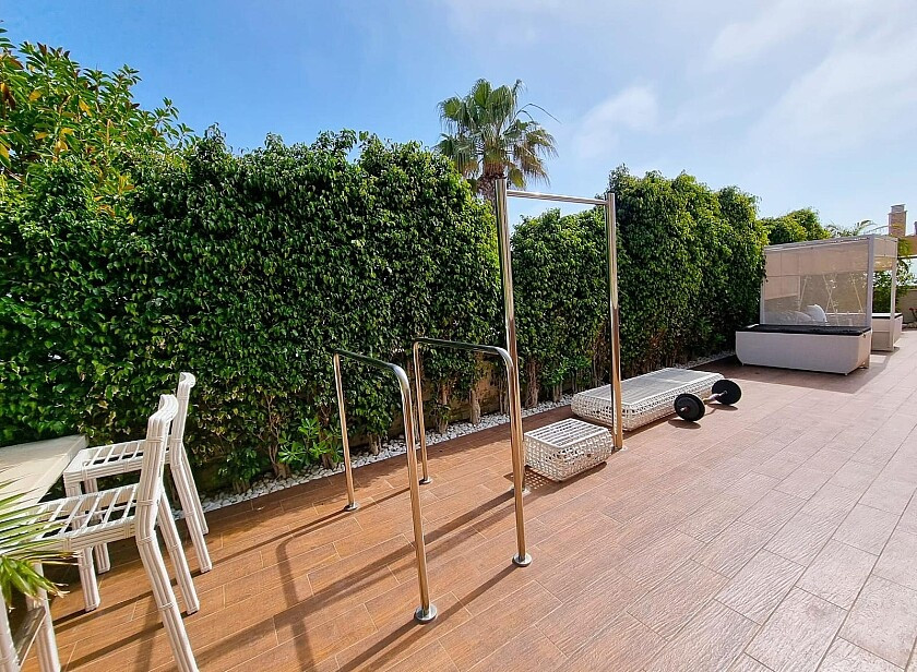 For sale - 5 Bedroom 4 Bathroom House - Detached Villa in Torrevieja - La Mata  - Alicante