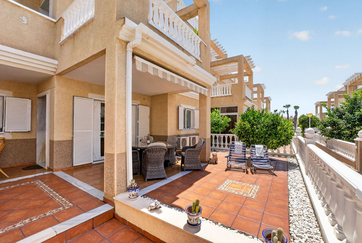 For sale - 2 Bedroom 2 Bathroom Apartment - Ground Floor Apartment in Orihuela - Zeniamar  - Alicante