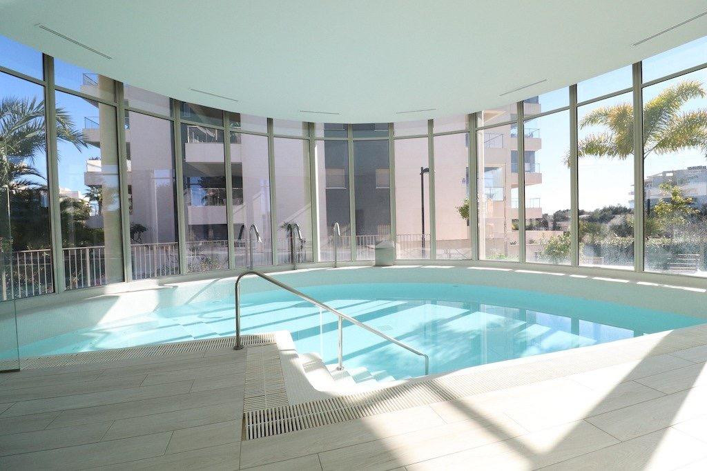 For sale - 3 Bedroom 2 Bathroom Apartment - Middle Floor Apartment in Orihuela - Villamartin  - Alicante