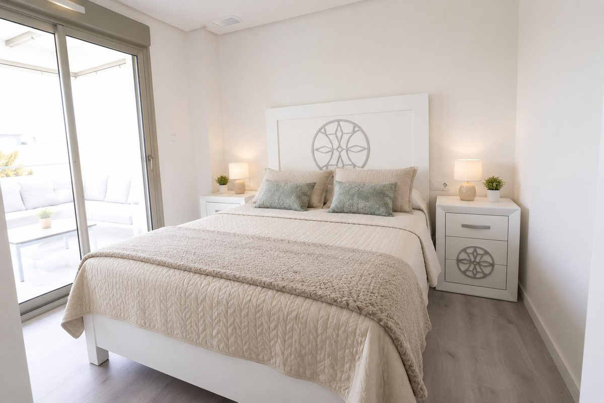 For sale - 3 Bedroom 2 Bathroom Apartment - Middle Floor Apartment in Orihuela - Villamartin  - Alicante