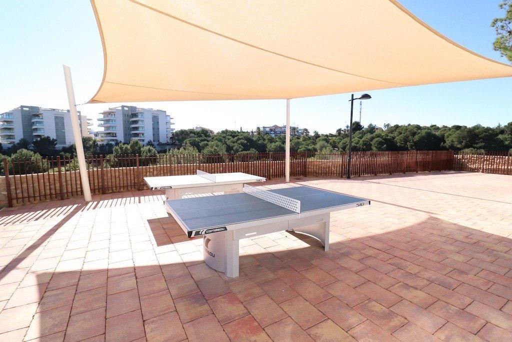 For sale - 3 Bedroom 2 Bathroom Apartment - Middle Floor Apartment in Orihuela - Villamartin  - Alicante