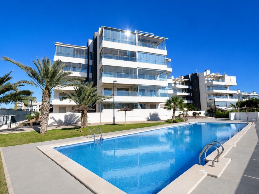 3 Bedroom 2 Bathroom Apartment - Middle Floor Apartment in Orihuela