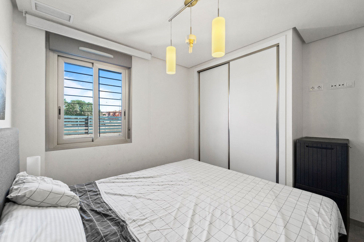 For sale - 2 Bedroom 2 Bathroom Apartment - Middle Floor Apartment in Torrevieja - Aguas Nuevas  - Alicante