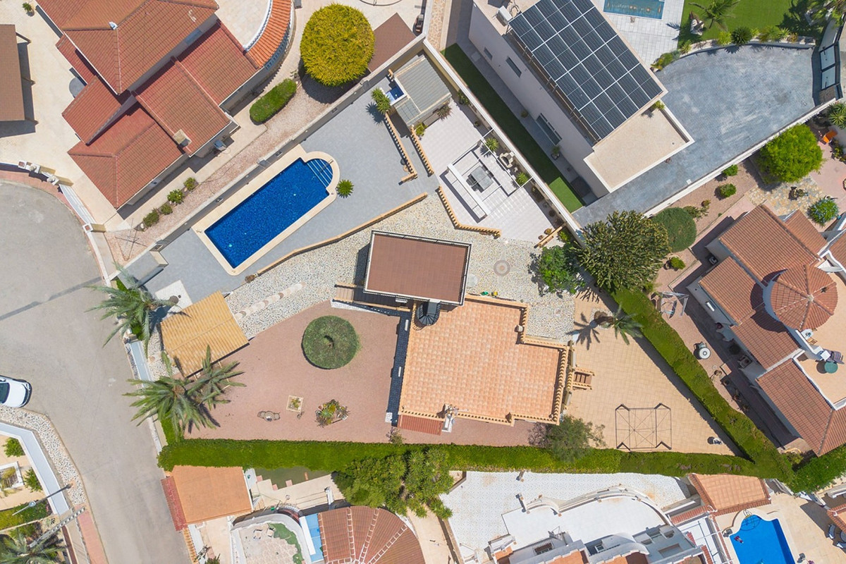 For sale - 3 Bedroom 2 Bathroom House - Detached Villa in Rojales - Ciudad Quesada  - Alicante