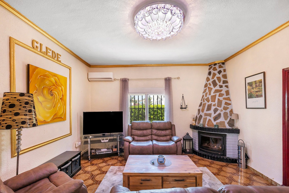 For sale - 3 Bedroom 2 Bathroom House - Detached Villa in Rojales - Ciudad Quesada  - Alicante