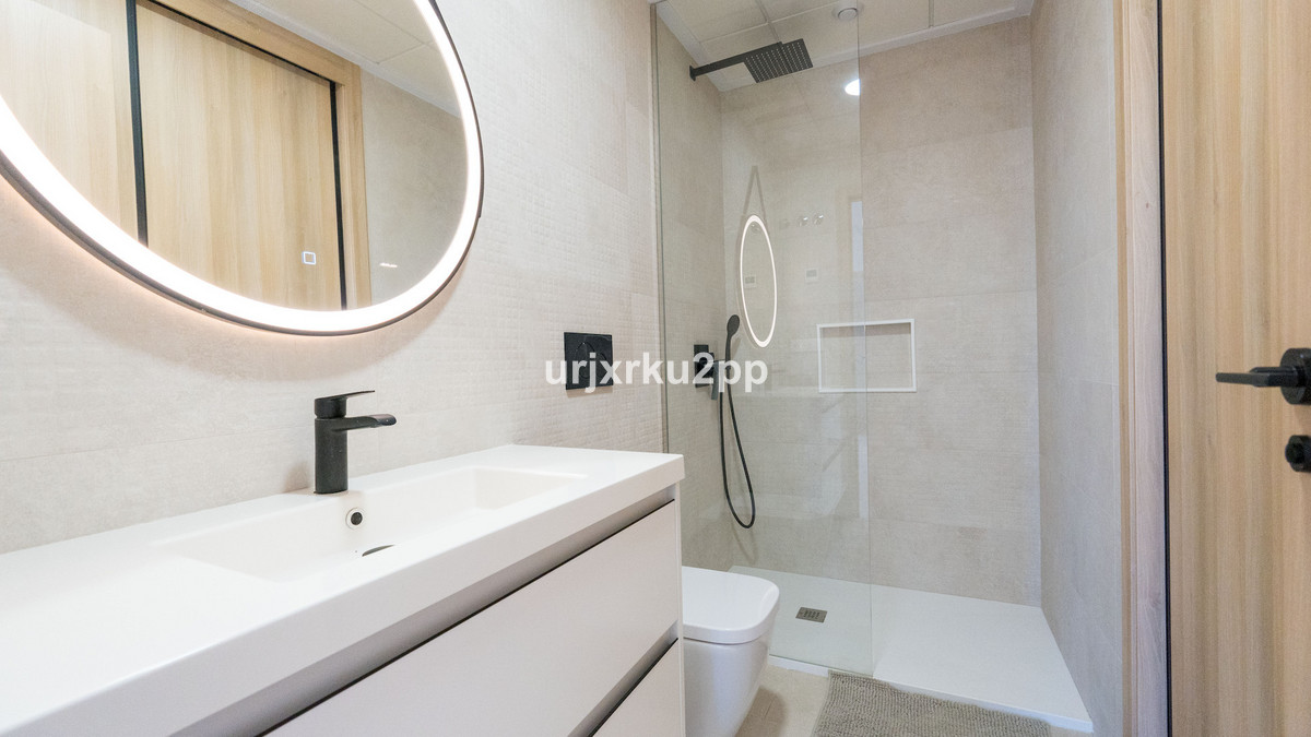 For sale - 3 Bedroom 2 Bathroom Apartment - Penthouse in Guardamar del Segura - Guardamar del Segura Centro  - Alicante