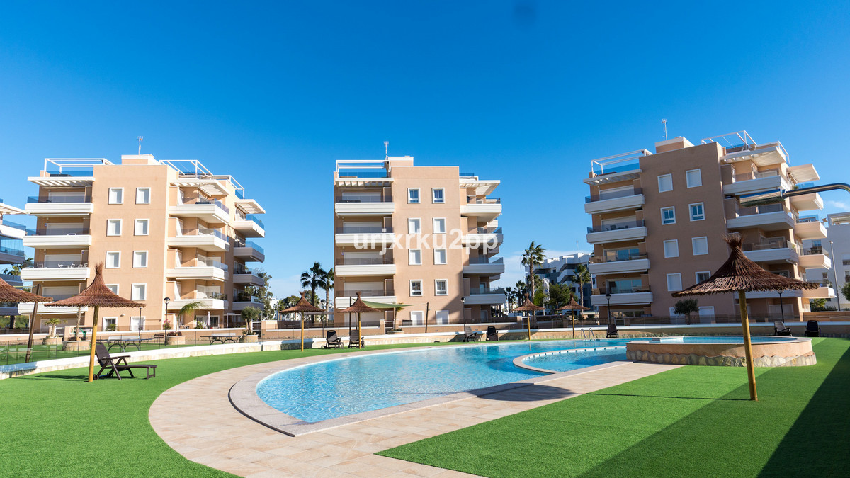 For sale - 3 Bedroom 2 Bathroom Apartment - Penthouse in Guardamar del Segura - Guardamar del Segura Centro  - Alicante