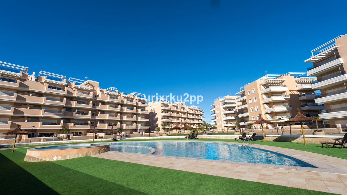 For sale - 3 Bedroom 2 Bathroom Apartment - Penthouse in Guardamar del Segura - Guardamar del Segura Centro  - Alicante