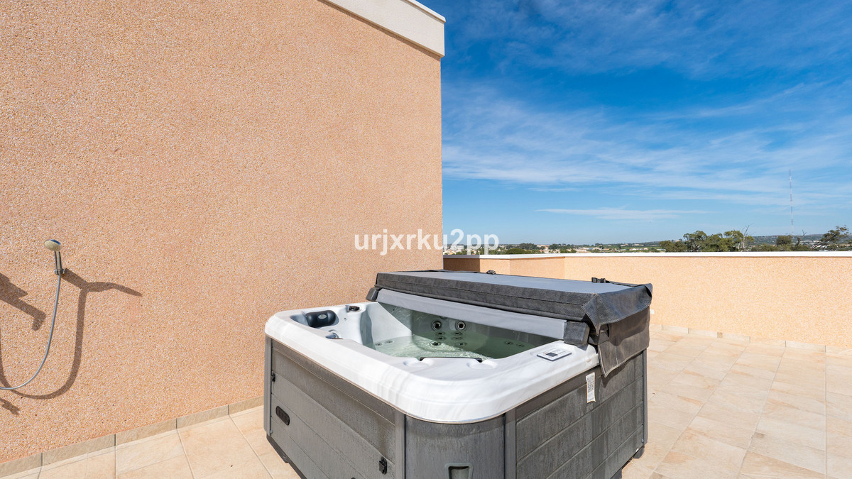 For sale - 3 Bedroom 2 Bathroom Apartment - Penthouse in Guardamar del Segura - Guardamar del Segura Centro  - Alicante